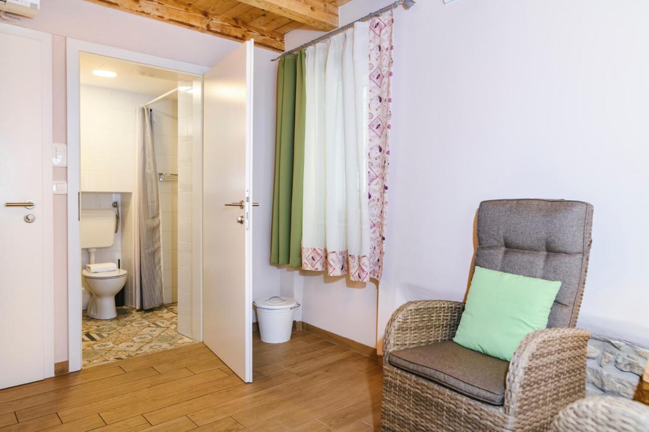 Guesthouse Centrum B&B Izola Dış mekan fotoğraf